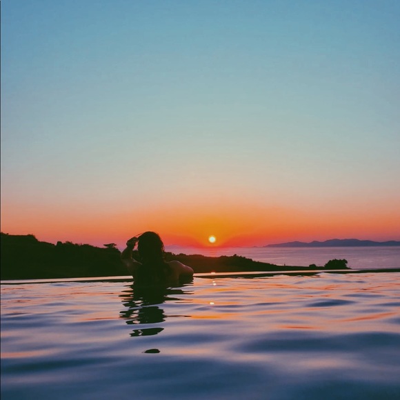 Meet your Posher, Alissa - Picture 1 of 1